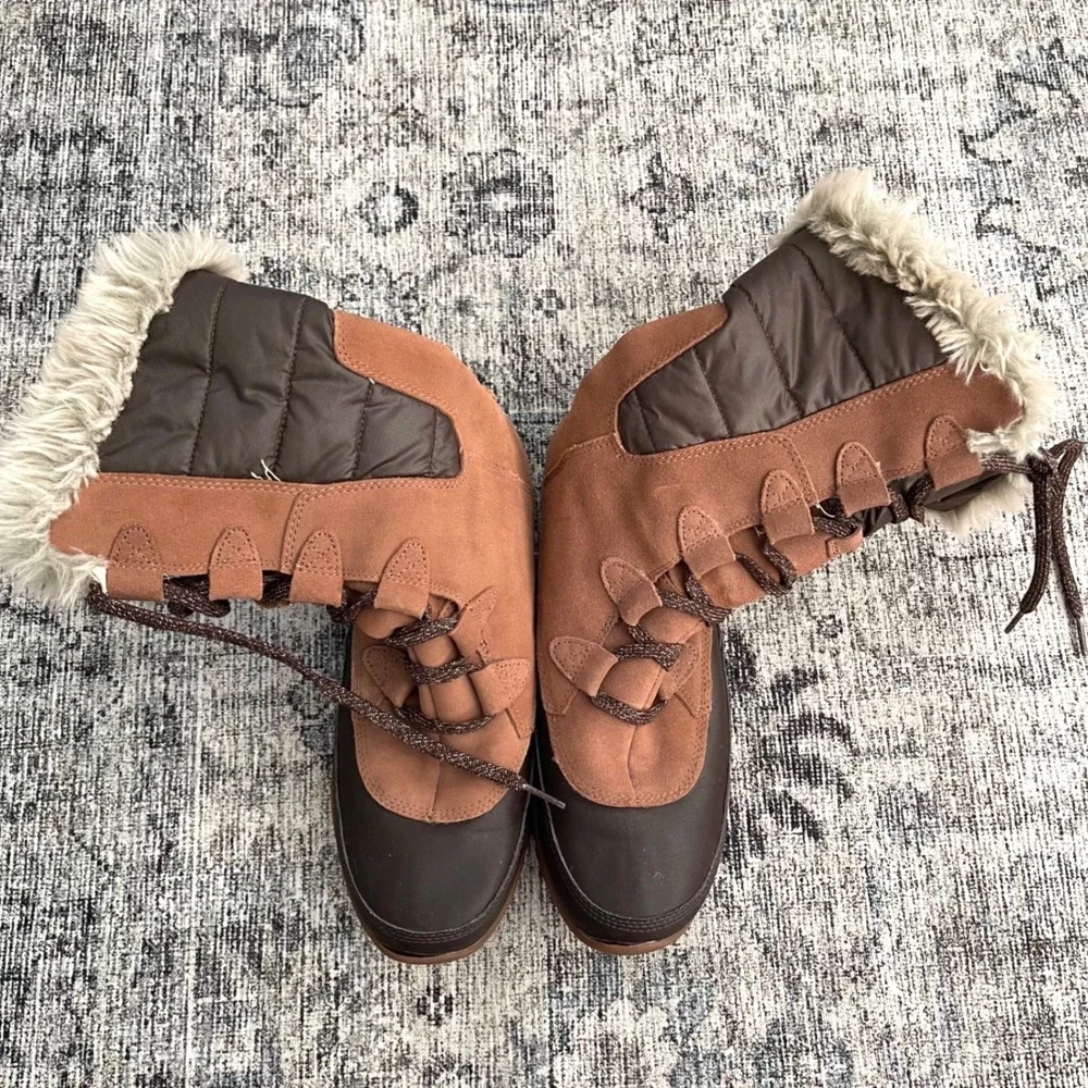 The North Face Shellista Snow Boots Womens 9 Brown Tan Faux Fur Primaloft Suede